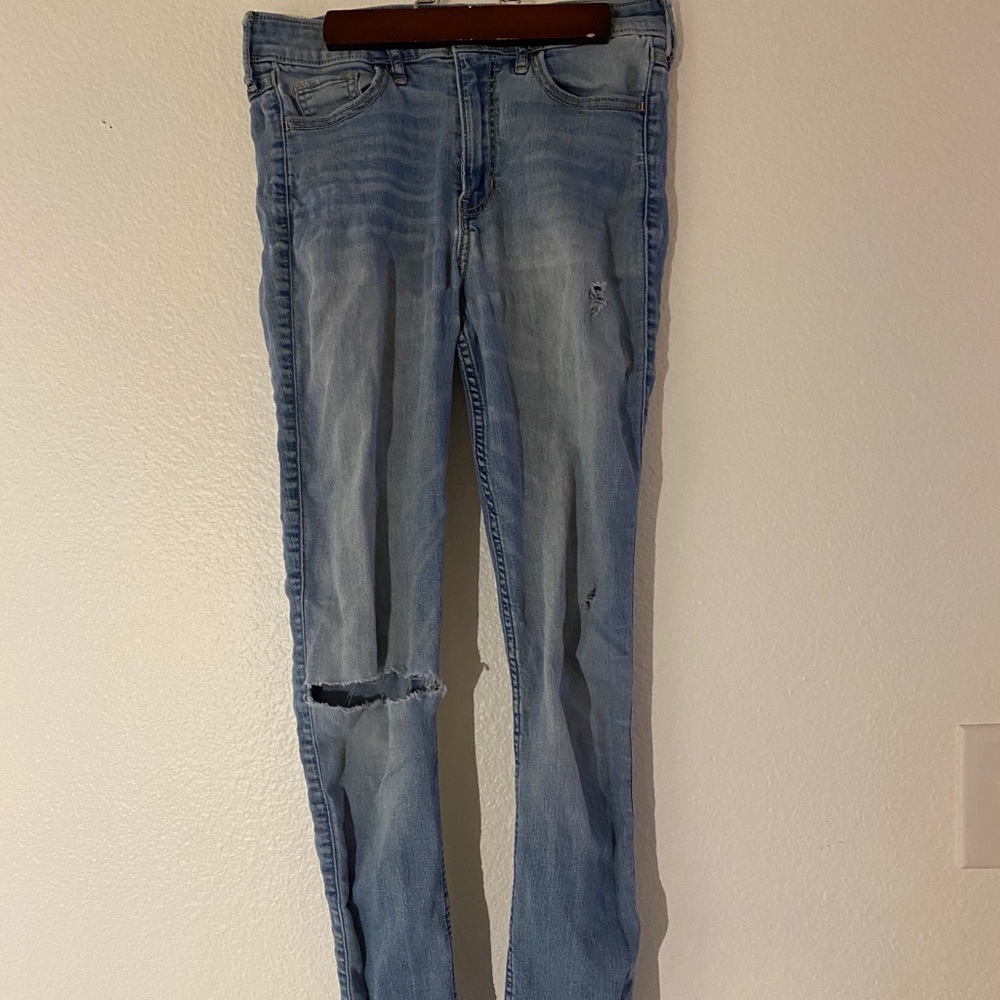blue skinny jeans